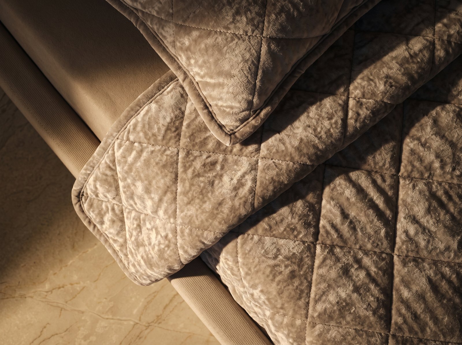 Macro Photography Of Quilted Bla… 2K 20261001105202